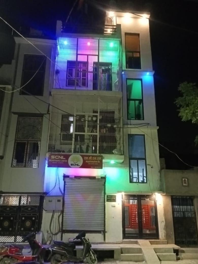 Hotel Vaibhav Sadan Dharmsala à Ayodhya Extérieur photo