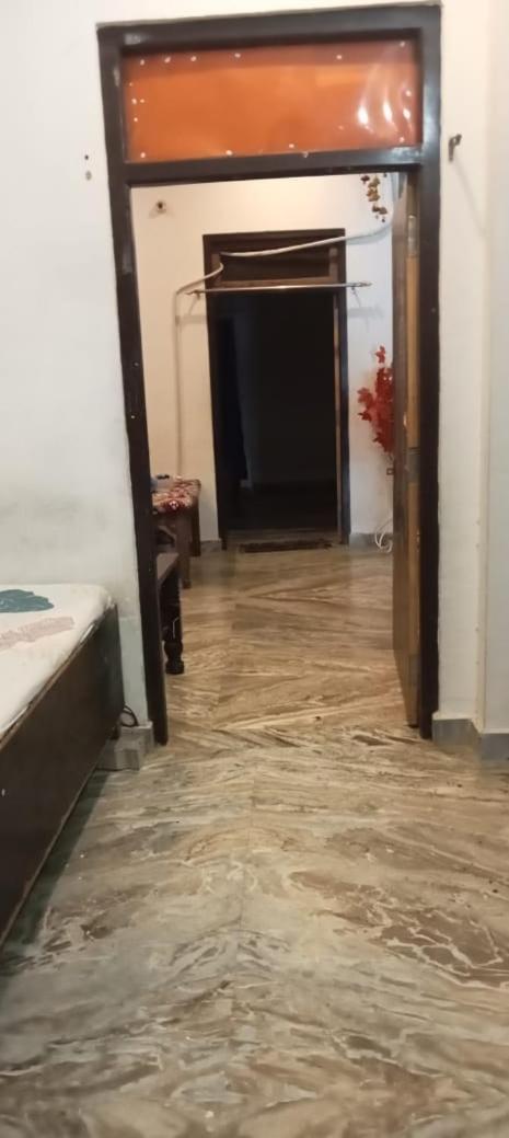 Hotel Vaibhav Sadan Dharmsala à Ayodhya Extérieur photo